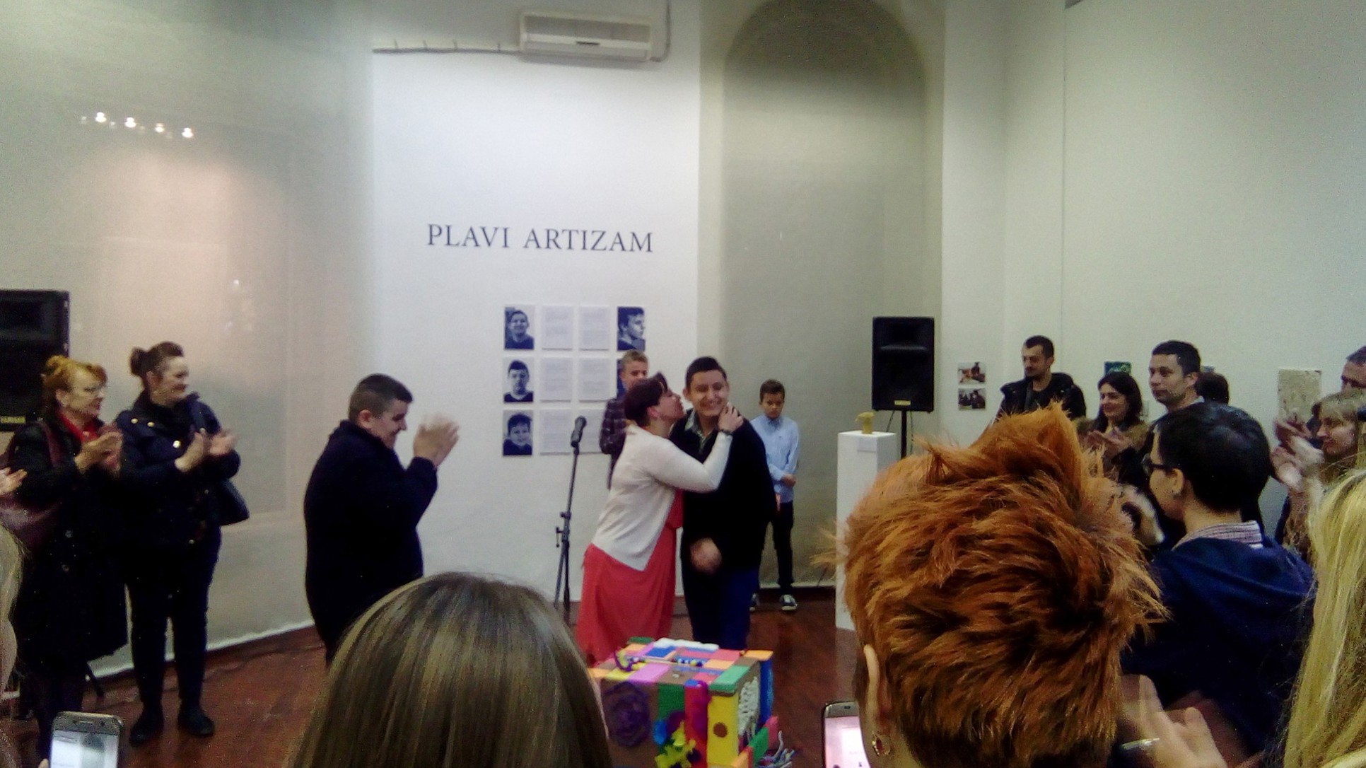 Izložba Plavi artizam u Umjetničkoj galeriji BiH