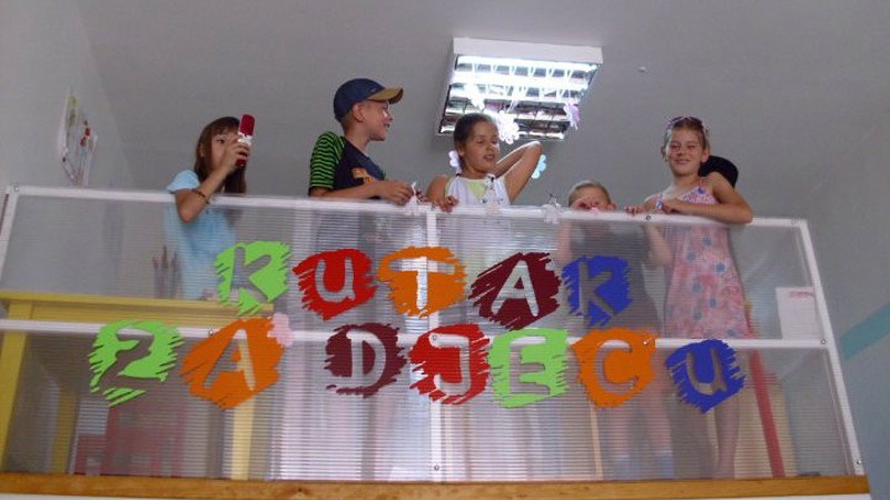 Dobrovoljno u biblioteku