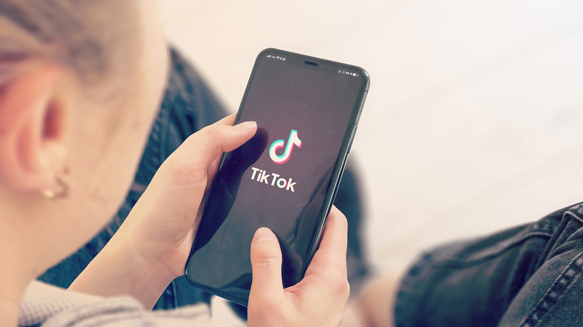 TikTok i mikroučenje/male lekcije
