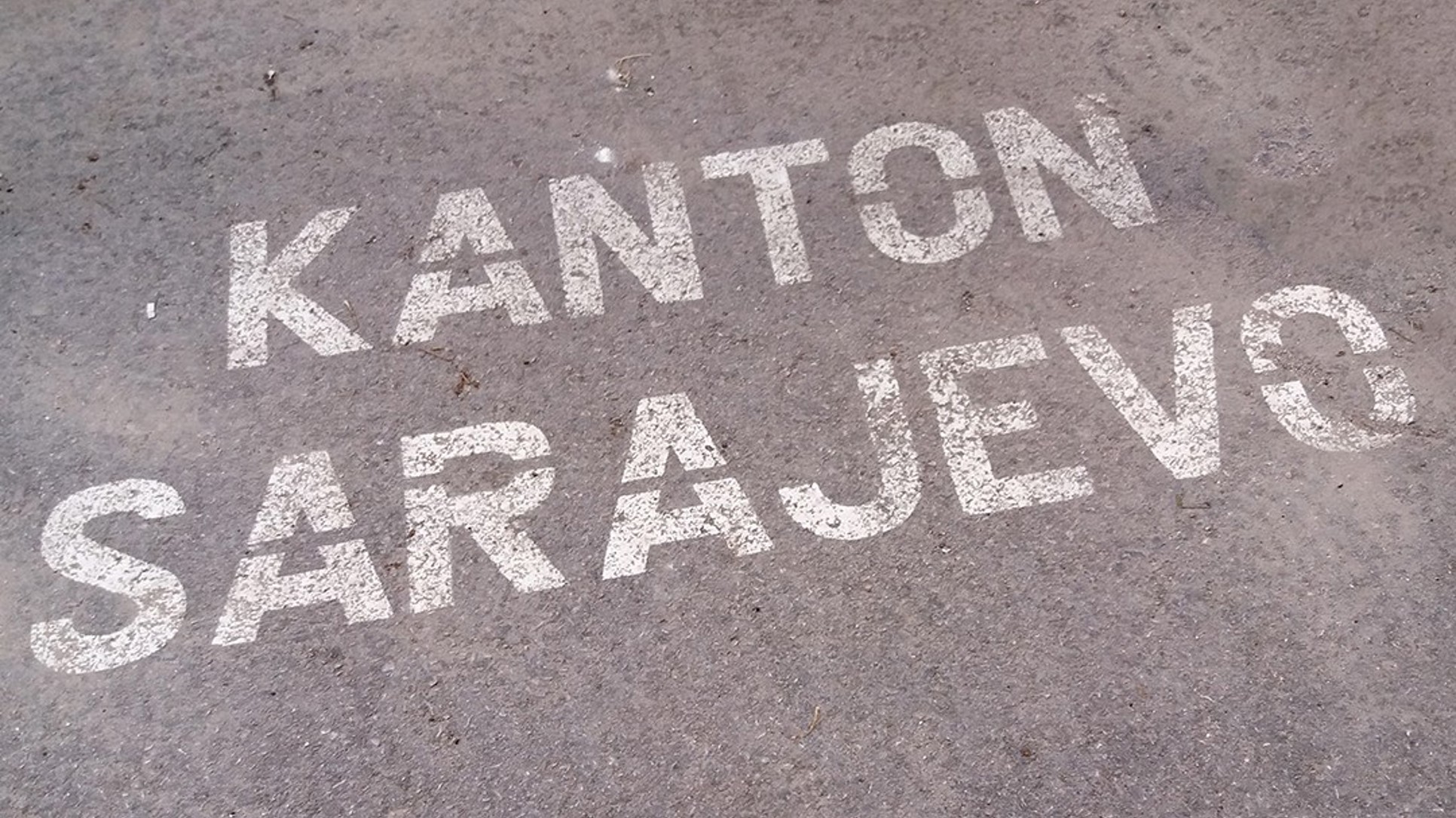 Stranačke sofe i obrazovanje