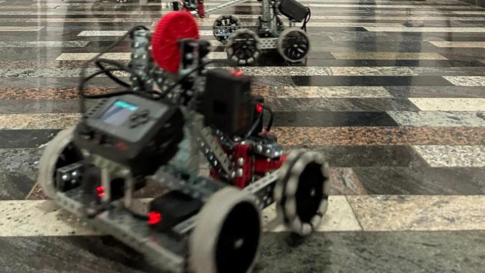 Teorija U Praksi Robot Sastavljen