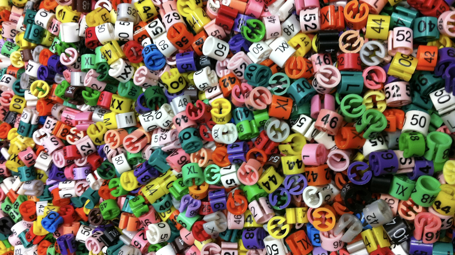 Kako smo davanjem objektivnih ocjena i drugim oksimoronima od sebe napravili morone