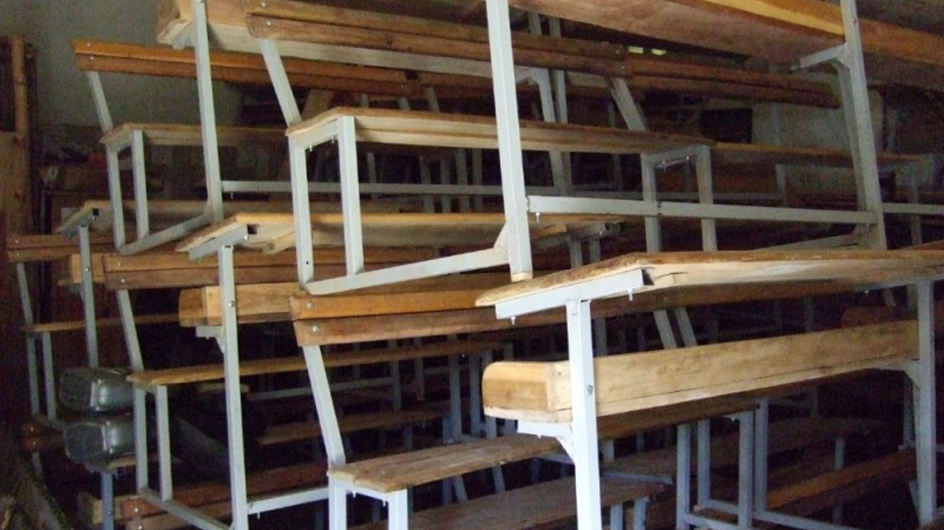 Školske stolice ili sprave za mučenje